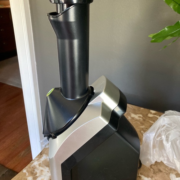 🍌🍌New In Box Classic Yonanas Soft Serve Dessert Maker - Picture 10 of 11